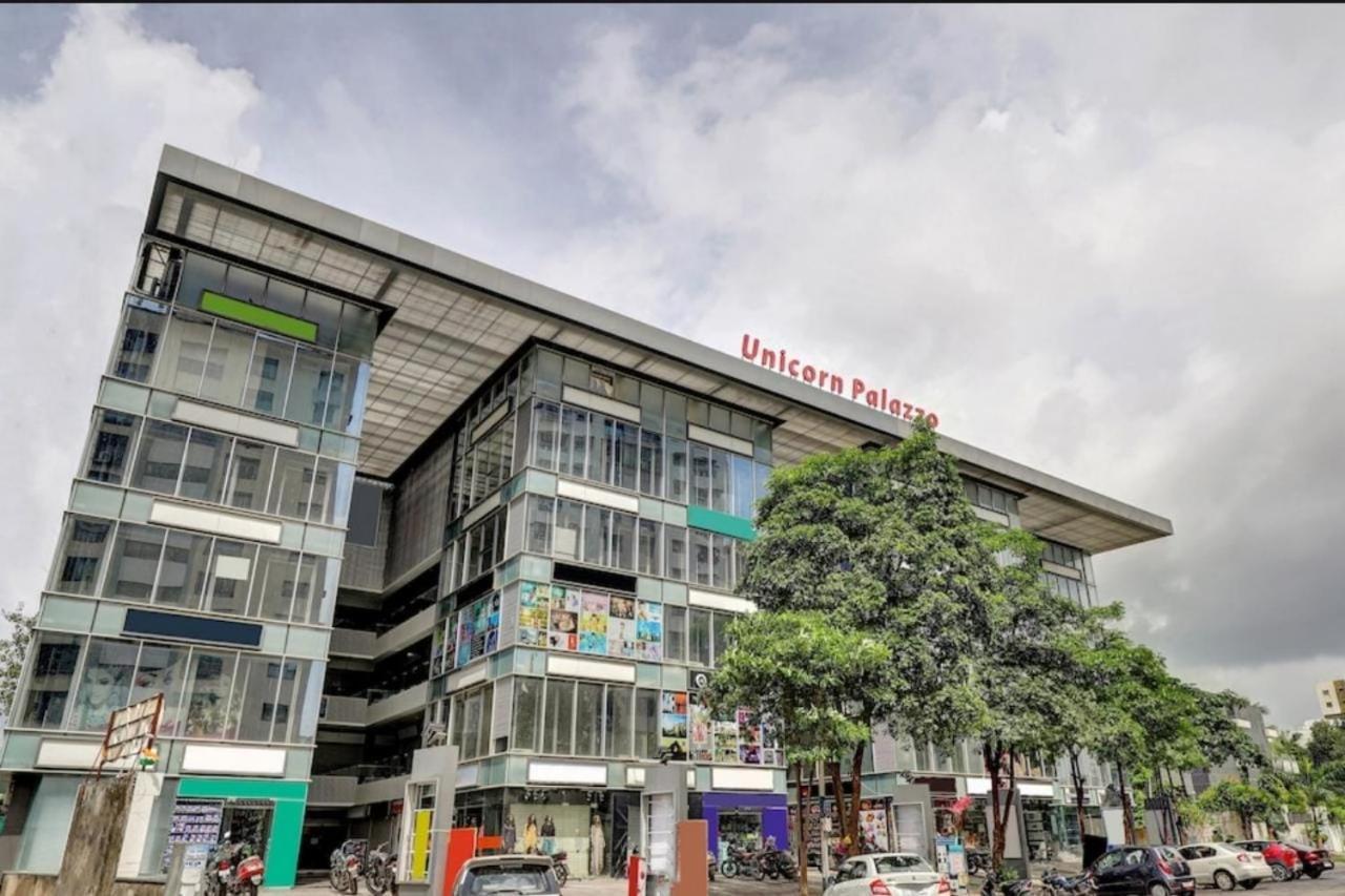 Hotel Unicorn, Surat Exterior photo
